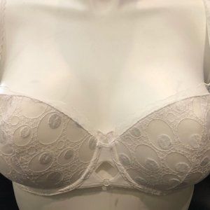 NWT Maison LeJaby # 13332 White padded Demi  Bra